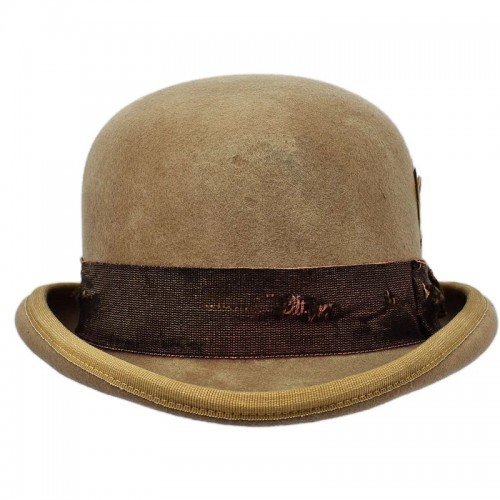 Clochard Aged Western Bowler