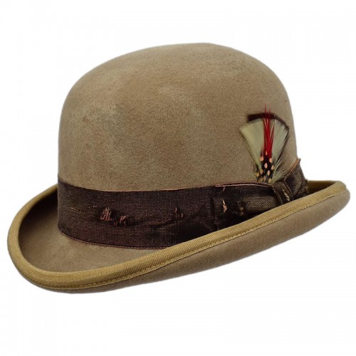 Clochard Aged Western Bowler