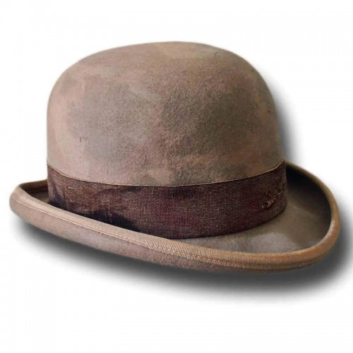 Clochard Aged Western Bowler