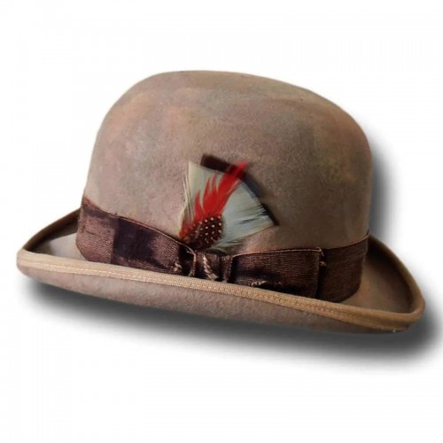 Clochard Aged Western Bowler